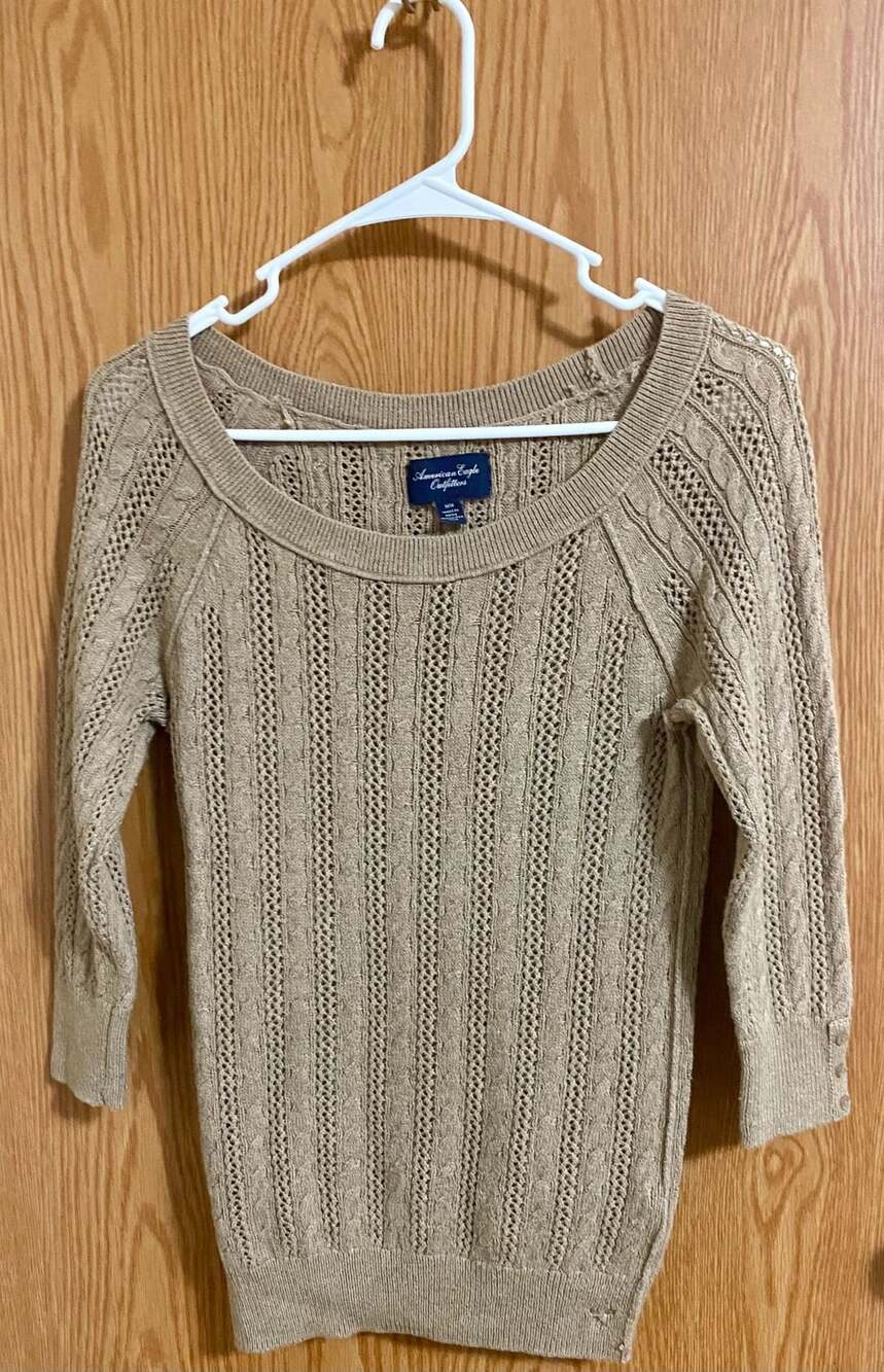 American Eagle Outfitters Sweater Size M Tan Cable Knit Scoop Neck